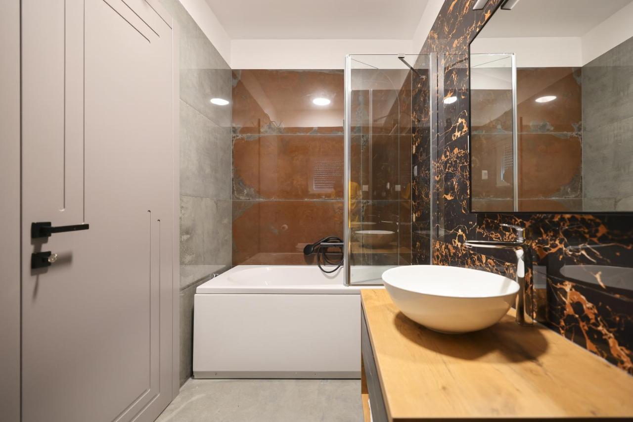 Rhapsody In Green - Luxury Villa In Zadar Crno Екстериор снимка
