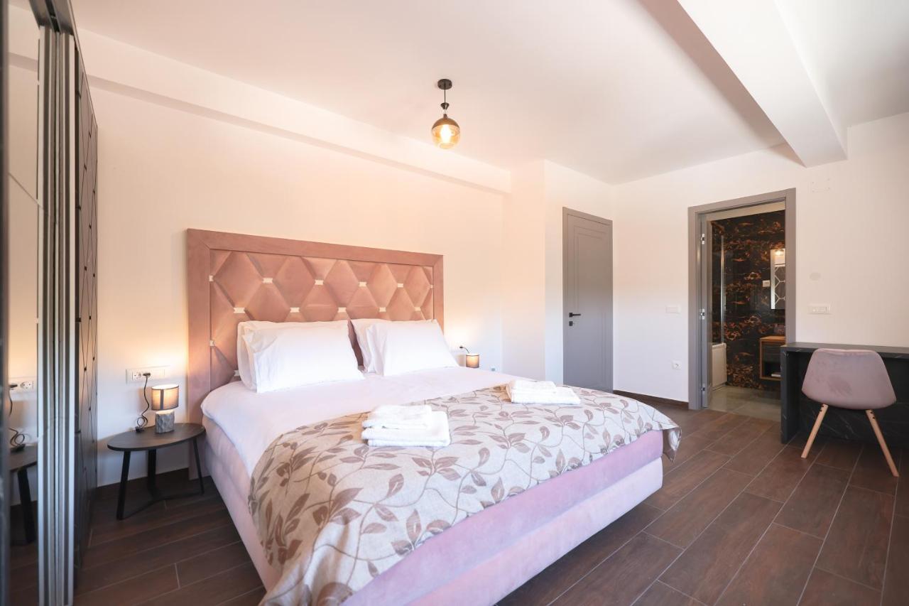 Rhapsody In Green - Luxury Villa In Zadar Crno Екстериор снимка