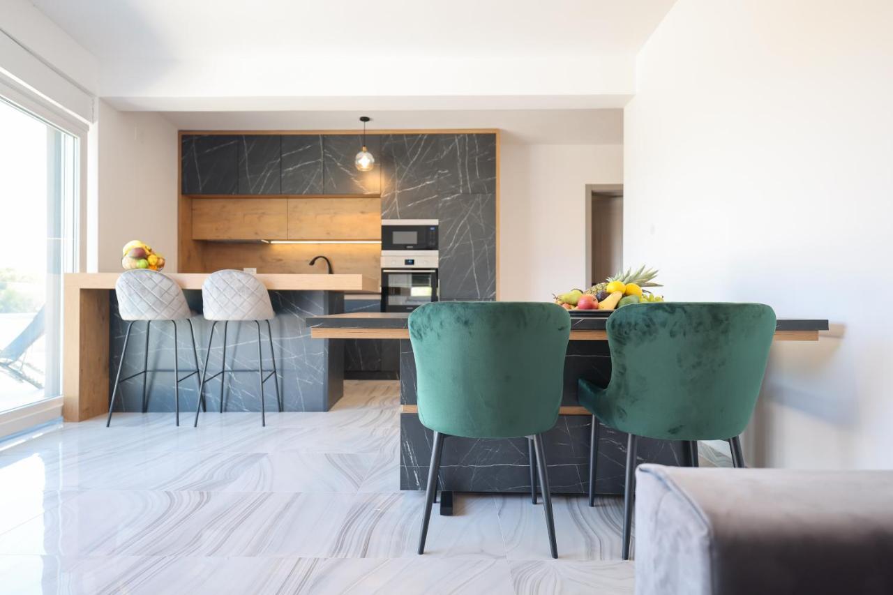 Rhapsody In Green - Luxury Villa In Zadar Crno Екстериор снимка