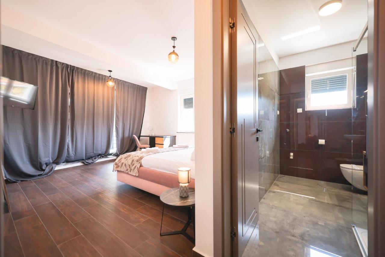 Rhapsody In Green - Luxury Villa In Zadar Crno Екстериор снимка